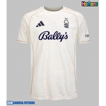 Camisa de Futebol Nottingham Forest Oleksandr Zinchenko #35 Equipamento Secundário 2025-26 Manga Curta